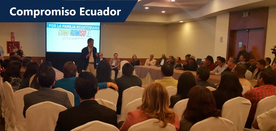 Lasso recibió símbolos Shuar en reunión previa de Compromiso Ecuador