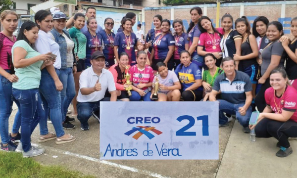 En Manabí la Directiva de CREO Andrés de Vera fortalece su trabajo con el Frente de Mujeres