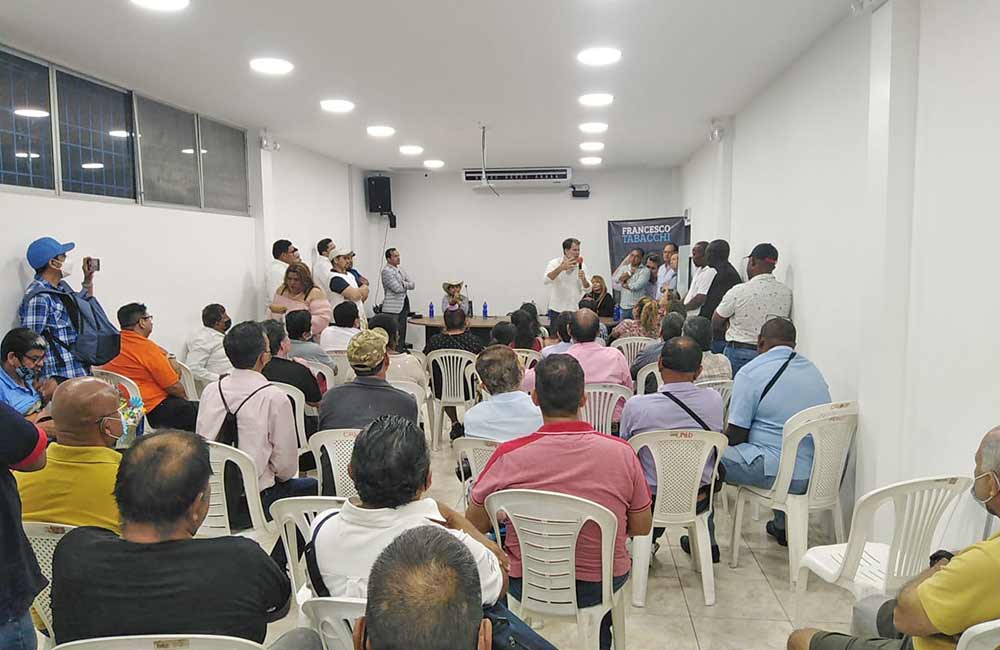 Los dirigentes de Guayaquil se suman a Tabacchi