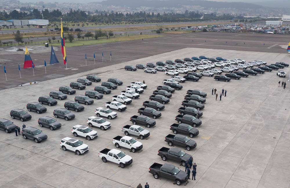 Entregamos 94 automotores para las Fuerzas Armadas y Policía Nacional