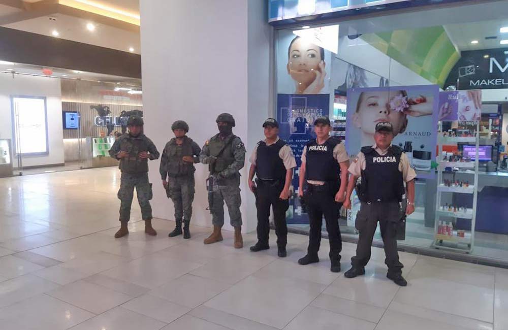 ATENCIÓN |  Policía Ecuador y FFAA ejecutan operativos de control conjuntos en varios puntos de Guayaquil.