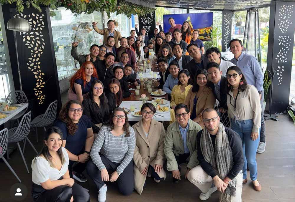 Miembros del frente de Jóvenes CREO participaron de una jornada en el Centro de Entrenamiento político de la Fundacion Libre Razón, en Cuenca.