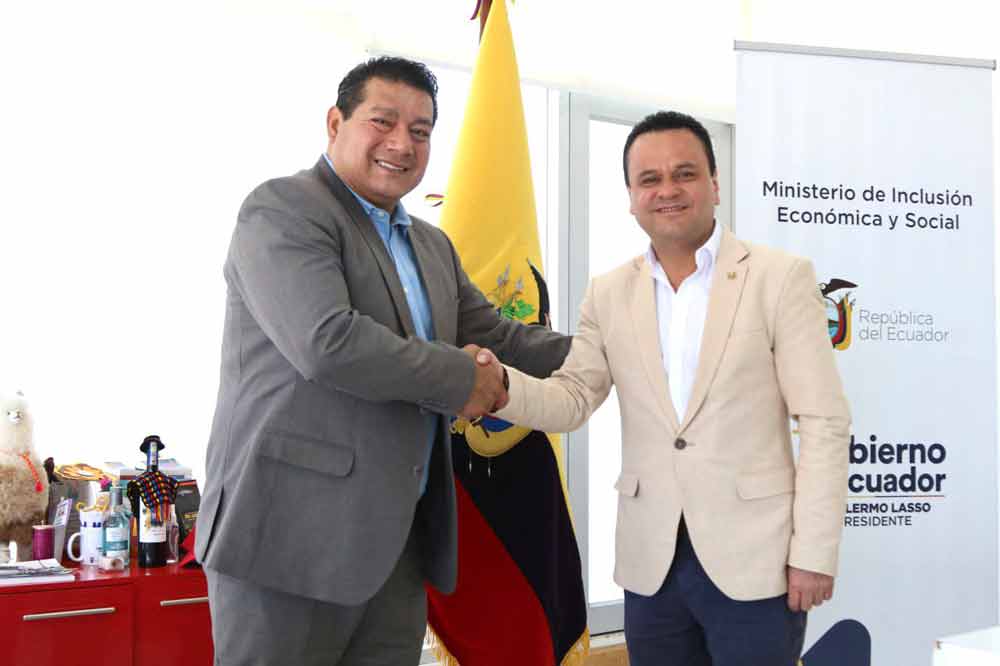 Quito | Recibí a Marco Tapia alcalde de Gualaceo, a fin de continuar generando acciones en beneficio de las niñas y niños de este hermoso cantón azuayo.