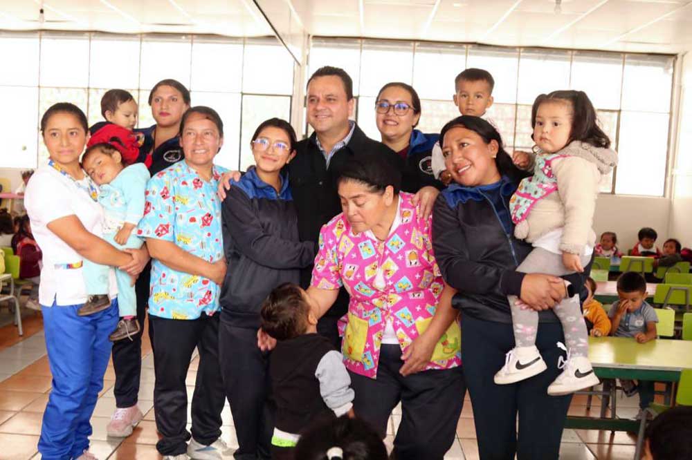 Quito | Hoy visité el Centro de Desarrollo Infantil «Démonos la mano Amigos», para verificar la atención que reciben las niñas y niños.